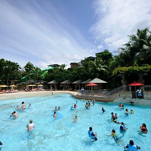 Resorts World Sentosa - Crockfords Tower